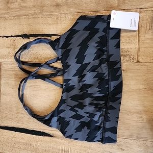 NWT Lululemon Energy Bra Size 4